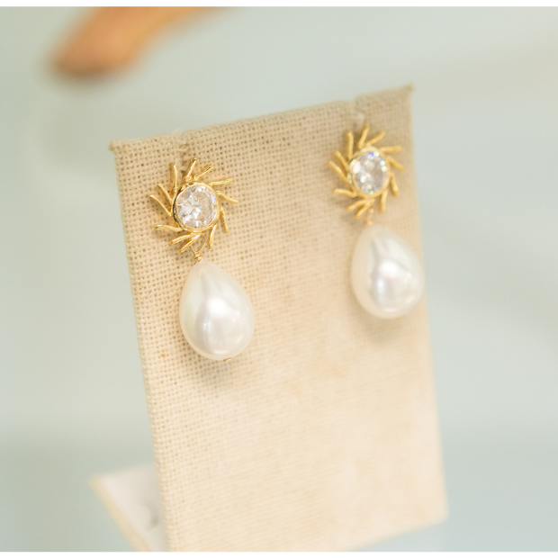 Sun & Pearls Earrings